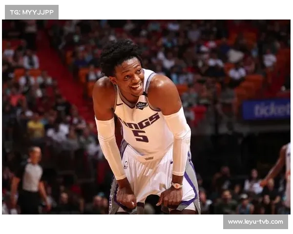 达龙·福克斯递补入选全明星,顶替因伤缺席的扬尼斯·阿德托昆博 达龙·福克斯递补入选全明星,顶替因伤缺席的扬尼斯·阿德托昆博