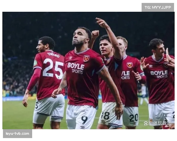 赛场内外:伯恩茅斯绝杀后,主教练与球迷共同庆祝保级基本成功